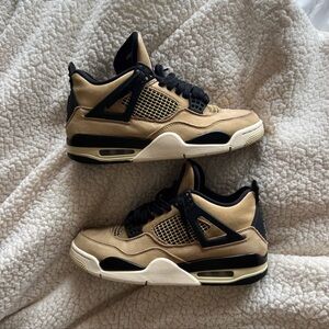 Air Jordan 4 Retro ‘Mushroom’